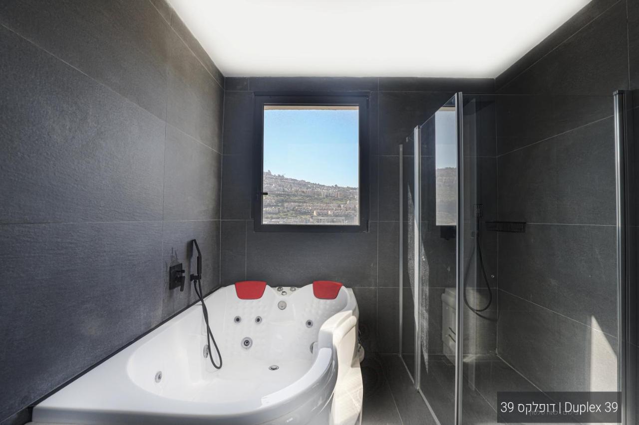 Yalarent La Mera- Suits Hotel With Sea Of Galilee Views Tiberias Eksteriør billede
